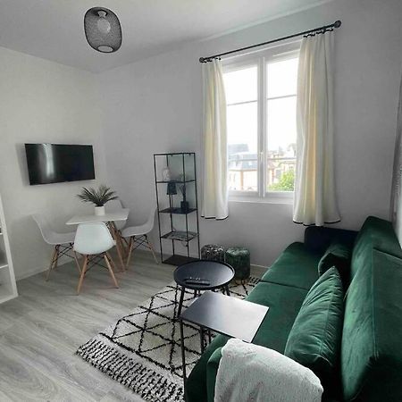 L'Oiseau Bleu Appt 2 Pieces , 150 M De La Plage Apartamento Blonville-sur-Mer Exterior foto