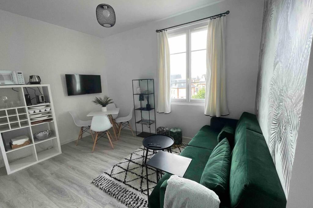 L'Oiseau Bleu Appt 2 Pieces , 150 M De La Plage Apartamento Blonville-sur-Mer Exterior foto